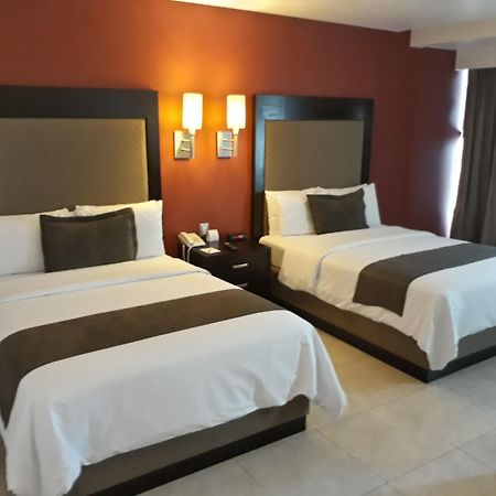Hotel & Suites Pf Kota Meksiko Bagian luar foto