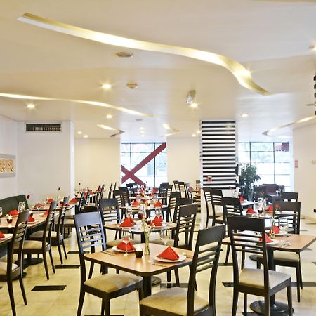 Hotel & Suites Pf Kota Meksiko Bagian luar foto