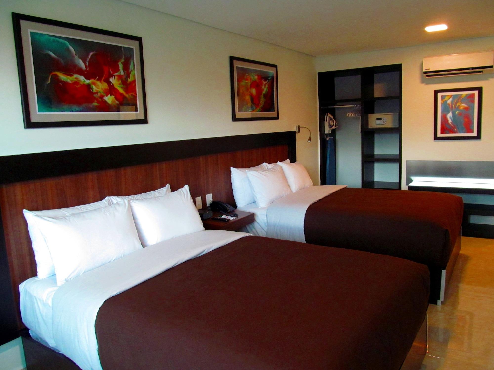 Hotel & Suites Pf Kota Meksiko Bagian luar foto