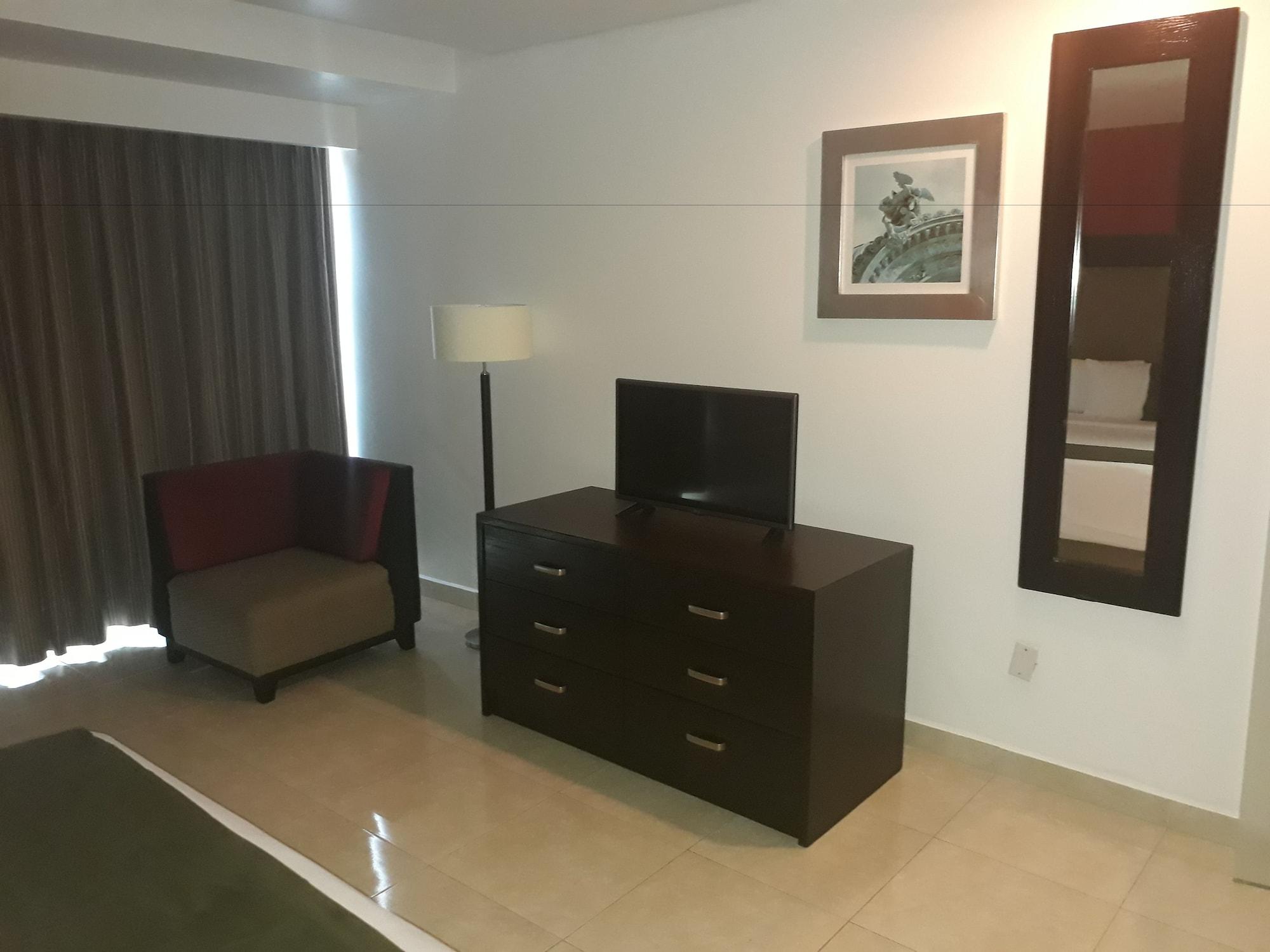 Hotel & Suites Pf Kota Meksiko Bagian luar foto