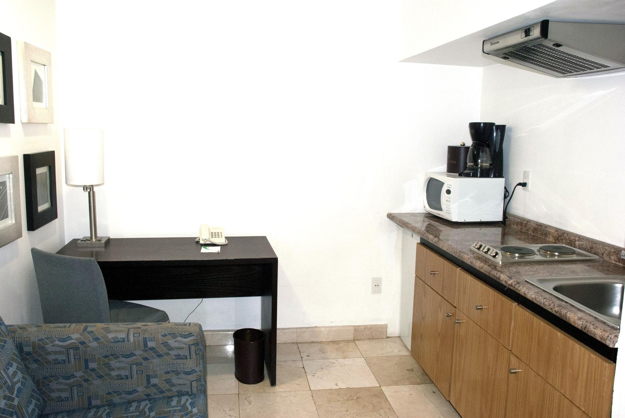 Hotel & Suites Pf Kota Meksiko Bagian luar foto