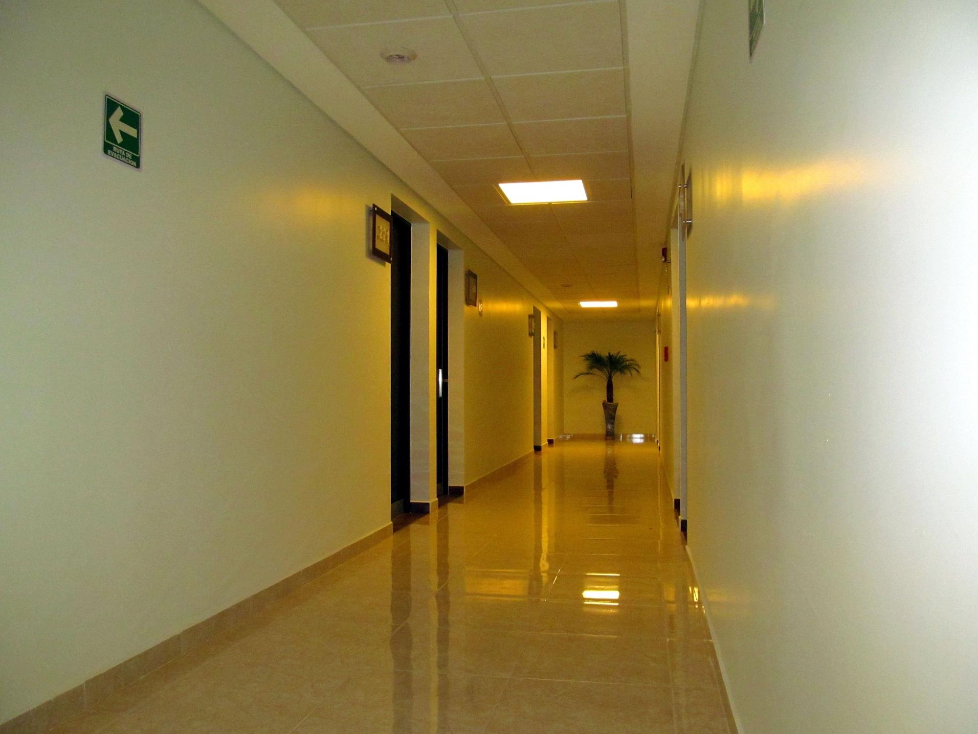 Hotel & Suites Pf Kota Meksiko Bagian luar foto
