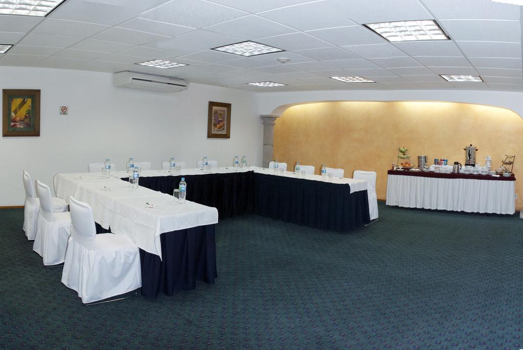 Hotel & Suites Pf Kota Meksiko Bagian luar foto
